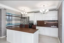4-к. квартира, 121 м², 17/23 эт.