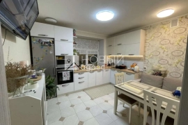 2-к. квартира, 87 м², 4/5 эт.