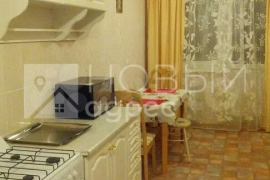 3-к. квартира, 80 м², 4/8 эт.