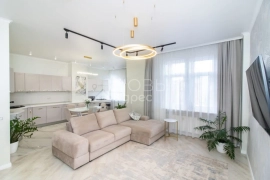 2-ком. квартира, 90.4м², 5/5 этаж