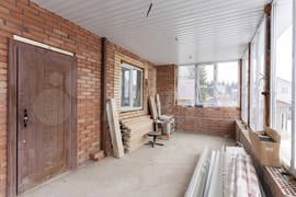 Дом 230 м² на участке 6 сот.